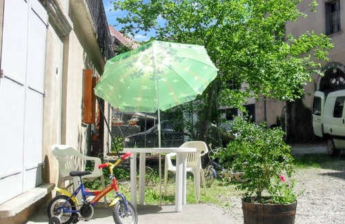 Salins-les-Bains Wohnung | Homerez - Apt. in Salins-les-Bains, parking included