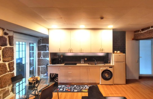 Old Town Wohnung | Homerez - Apt. in Guimarães + City View