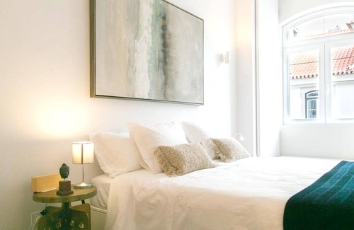 Chiado Wohnung | Homerez - Charming Apartment in Lisbon 60 sqm + View