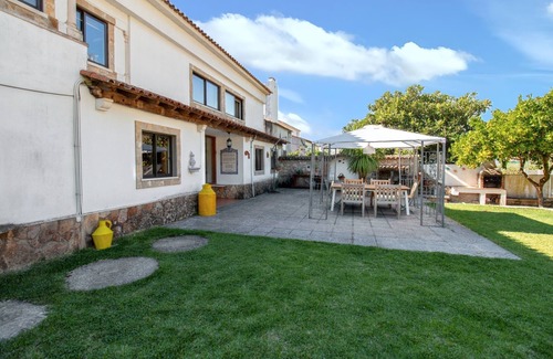 Sao Joao Batista Haus | Homerez - Charmantes Haus in Porto de Mós mit Gemeinschaftspool