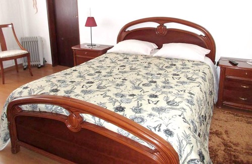 Sobral de Monte Agraco Haus | Homerez - House for 6 ppl. with garden and terrace at Sobral de Monte Agraço