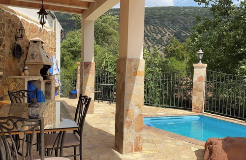 Rute Villa | Homerez - Spacious House in Zambra + Private Pool