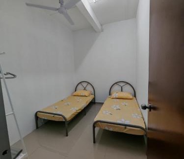 Banting Haus | HOMESTAY DATUL BANTING #4, 2bilik 5-7org, Near Kelanang, HargaB40, Mvslim shj, #NO TOWEL