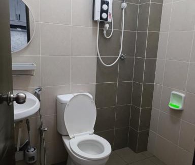 Lumut Haus | Homestay in manjung pr1ma segari-Melayu only