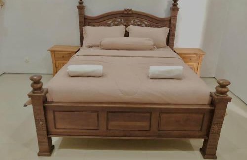 Taro Haus | Homestay Komang Petak