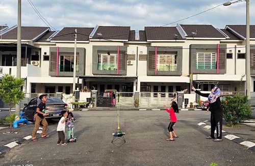 Lumut Haus | Homestay Mewah Lumut