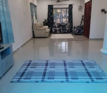 Hulu Langat Haus | Homestay Pool Hulu Langat