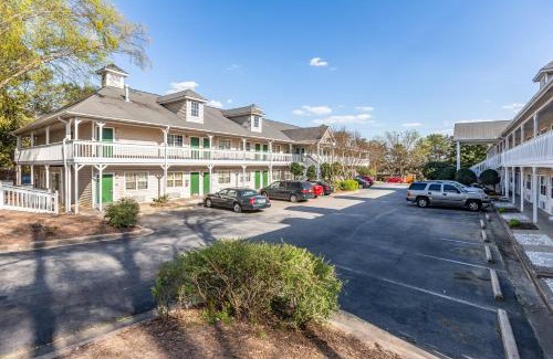 Norcross Hotel | HomeTowne Studios by Red Roof Atlanta NE – Norcross South