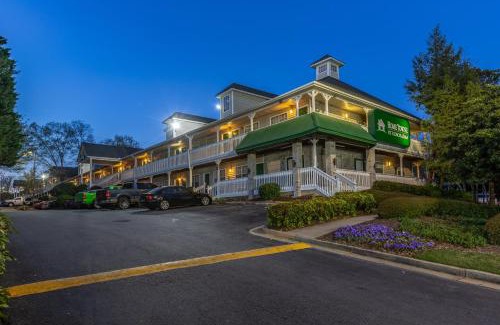 Norcross Hotel | HomeTowne Studios by Red Roof Atlanta NE – Norcross South