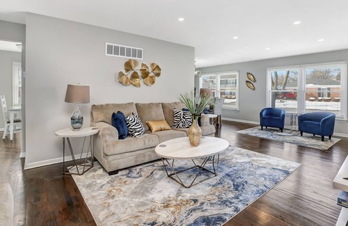 Homewood Haus | Homewood FHS Rental - Cherrywood Ln