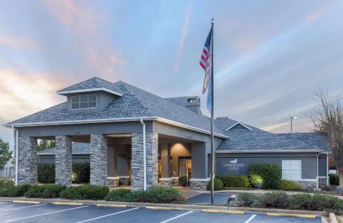 Ellendale Hotel | Homewood Suites by Hilton Southwind - Hacks Cross