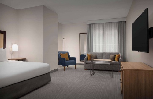 Baileys Crossroads Hotel | Homewood Suites by Hilton Alexandria / Pentagon South