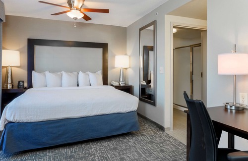 Lakes of Forest Hill Hotel | Homewood Suites Southwind - Hacks Cross