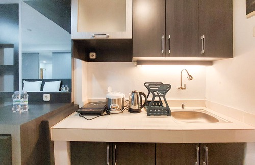 Medan Wohnung | Homey And Warm Studio Apartment At Mansyur Residence