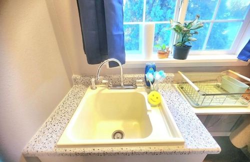 South Central Wohnung | Homey upstairs apartment in South Central Salem, OR