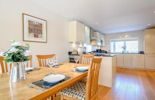 Cirencester Haus | Honey Cottage