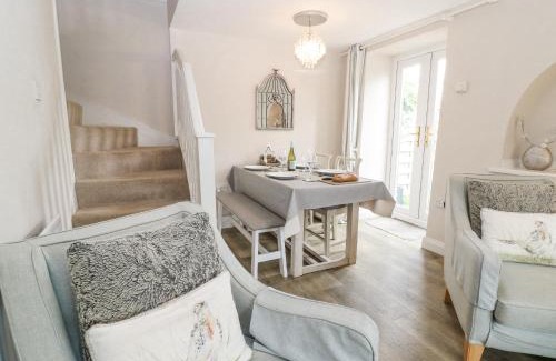 Whichford Haus | Honeysuckle Cottage Brailes