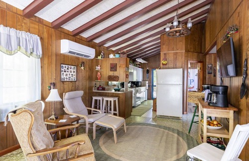 Pleasure Point Haus | Hooked on a Feeling- 2Br Lake Cabin, 2BR Lake Cabin