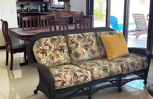 Sittee River Haus | Hopkins Beach Retreat - Pool House, RIGHT ON THE BEACH!!!