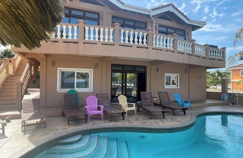 Sittee River Haus | Hopkins Beach Retreat - Balcony House, RIGHT ON THE BEACH! - OVERLOOKING POOL!