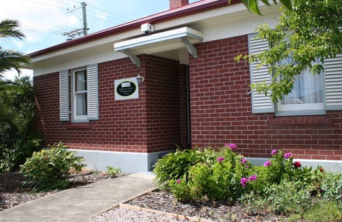 Moonah Haus | Hopkins on Charles - Einkaufszentrum, Restaurants