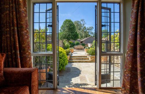 Stanton Haus | Hopscotch House