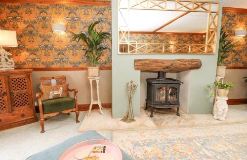 Dunbridge Haus | Horseshoe Cottage