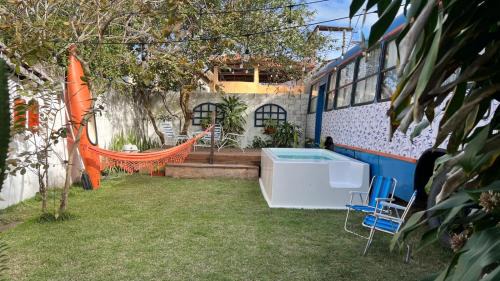 Castelandia Sonstige | Hospedagem no Ônibus Navy na Praia da Baleia - Jacaraípe