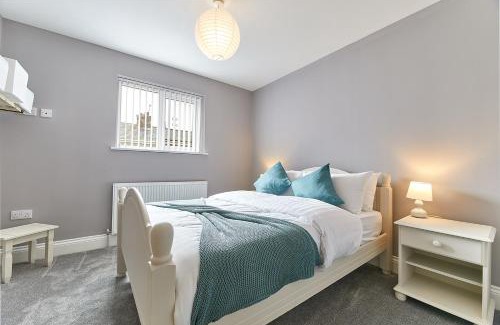 Amble Haus | Host & Stay - Sea Breeze