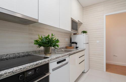 Santa Marinha Wohnung | Host Wise - Anna Flats