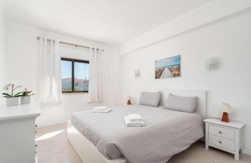 Vale de Covo Wohnung | Host Wise - Lively Charming Apartment w Pool