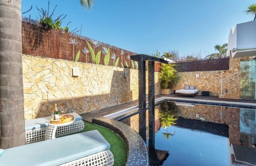 Ferragudo Haus | Host Wise - Luxurious House with Private Salt Pool