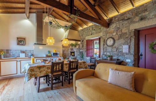 Sopo Haus | Host Wise - Rustic House with Pool and Garden