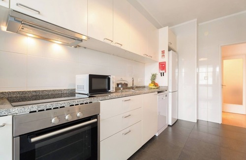 Boavista Wohnung | Host Wise - Spacious Modern Flat w/ Balcony