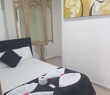 Sur Oriente Haus | Hostal Asturias Real