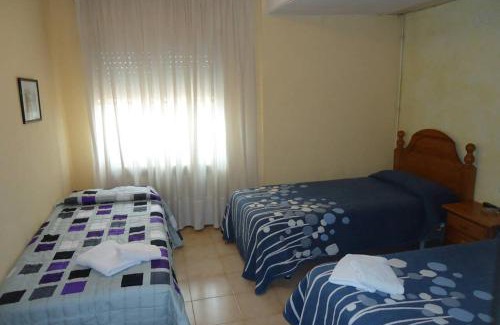 Saus Haus | Hostal Avi Pep
