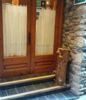 Espot Haus | Hostal Casa Palmira