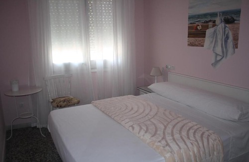 Figueres Haus | Hostal Isabel II