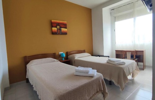 Alcala de Xivert Hotel | Hostal Neus