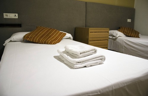 Valdepenas Hotel | Hostal Valdepeñas by Bossh Hotels