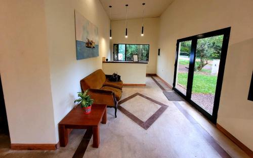 Colonia Carlos Pellegrini Haus | Hostería Jasy