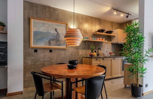 Leixões Wohnung | HostWise – Modern Flat w/Terrace | Near the Beach