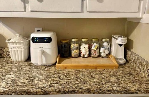 Sylvan Hills Haus | Fairytale Cottage 6 mins To Downtown!