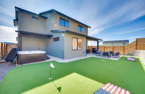 Kittitas County Haus | Hot Tub and Water Views High-End Vantage Retreat