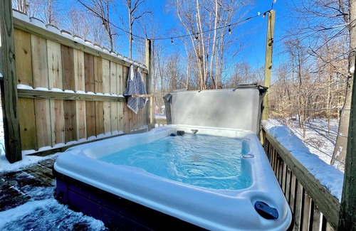 Vandalia Hütte | Hot Tub, Couples Hideaway, Private, Coziness, Country, Birds, Wildlife, Quiet