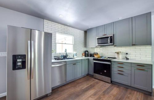 Baraboo Haus | Hot Tub! Game Room! Patio! Near Baraboo & WI Dells