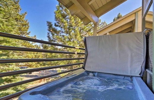 Tahoe Village Skihütte | SÜDSEE TAHOE-PRIVATE HOT TUB-BBQ-POOL-KAYAK & Sommerspaß