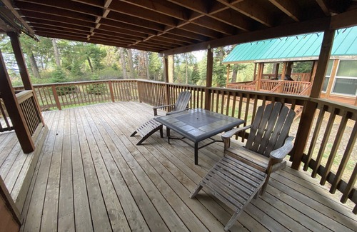 Ashland Kabine | Hot Tub! Peaceful Mountain Cabin at Hyatt Lake