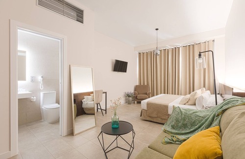 Huerta de Santa Teresa Hotel | Hotel AACR Monteolivos