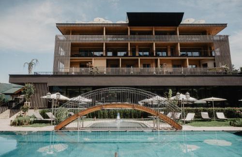 Alpendorf Hotel | Hotel Berghof - St Johann in Salzburg